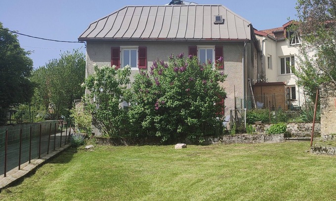 Avignon-les-Saint-Claude Casa | La Petite Maison
