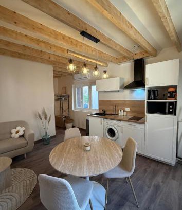 Le Breuil-sur-Couze Casa | La Petite Couze, Maison cozy pour 2 en Auvergne