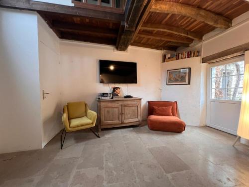 Tanlay Casa | La Petite Ecluse, maison d'artistes