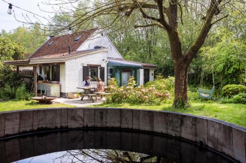 Lawijn Cabina | La Petite Foret Cottage In Brussels Countryside