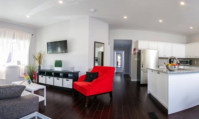 York - Haig Casa | La petite Maison in St. Catharines