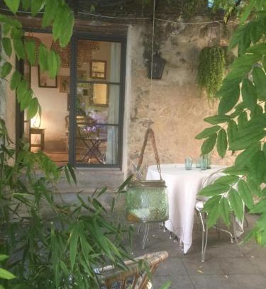 Lourmarin Casa | La petite maison