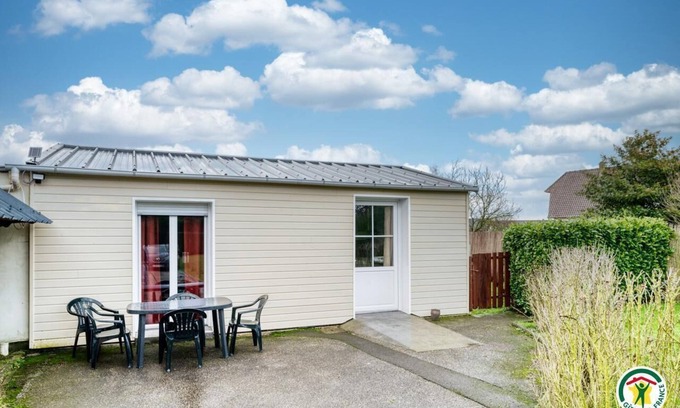 Pissy-Poville Casa | La petite maison des Prés