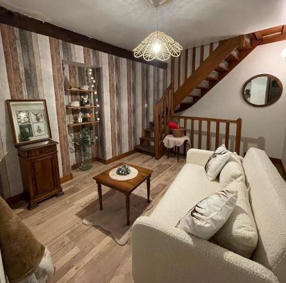 Avallon Casa | "La petite maison" Triplex au centre ville - Les Terres du Roy