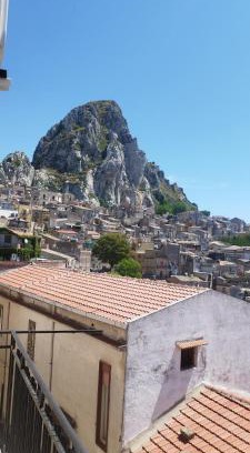 Caltabellotta Casa | La Petra