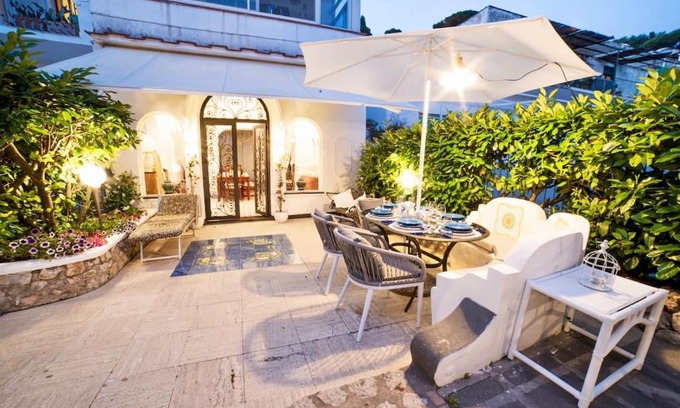 Capri Apartamento | La Pignatara elegante casa con giardino