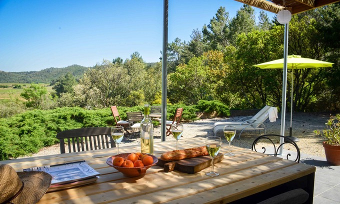 Babeau-Bouldoux Casa | La Pineda, con magníficas vistas de los viñedos montañosos de Saint-Chinian