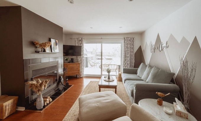 Magog Condominio | La Place du Village - Two Story Condo
