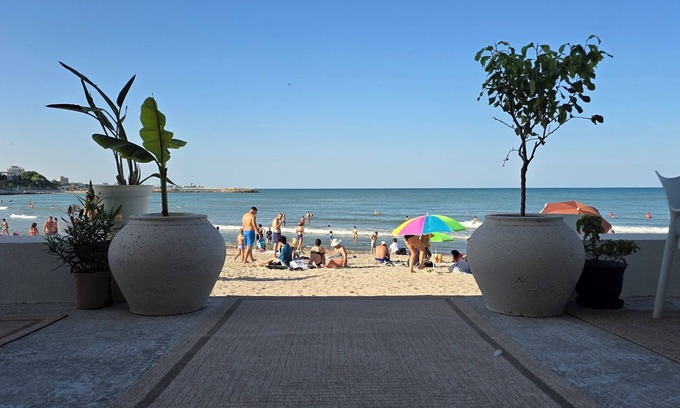 Mangalia Cama Y Desayuno | La Plage Boutique