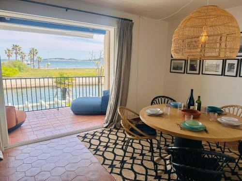 Port Grimaud Apartamento | La Plage Grand Appt vue mer