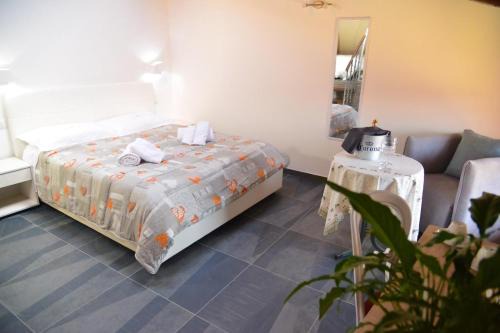Cavaglia Cama Y Desayuno | La Plaza B&B