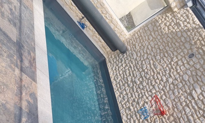 Baincthun Casa | la Plumeria Giant Piscine Privative