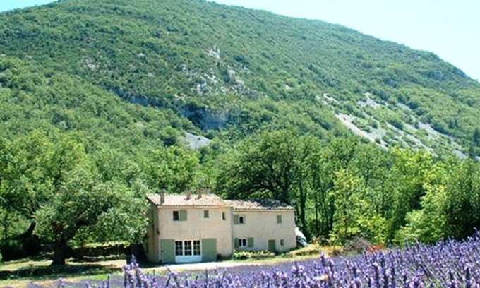 Castellet Cabaña | La Pommerie, hermosa casa de campo en el corazón del Luberon, en el pueblo de Castellet