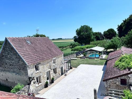 Lainsecq Casa | La Pompagne 12 personnes piscine privée et chauffée