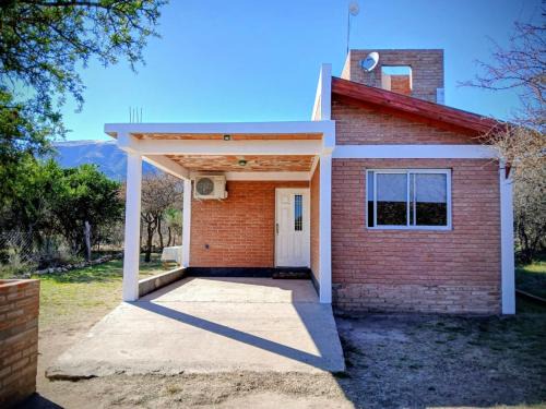Cortaderas Chalet De Esquí | La Porteña