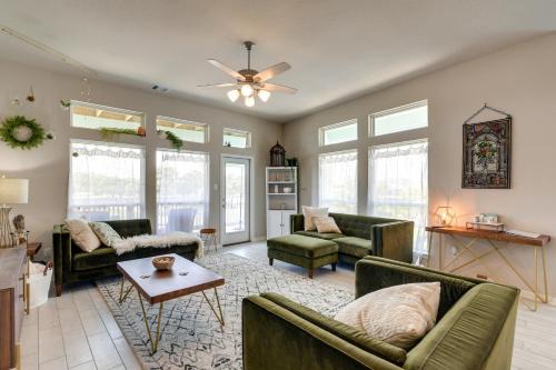 La Porte Casa | La Porte Home with Balconies Walk to Beach!