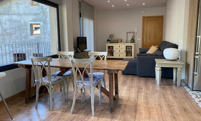 Pauls de Flamisells Apartamento | La Portella