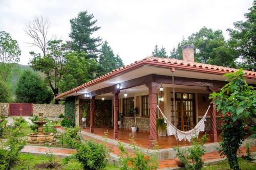 Tarija Casa | La Pradera, Casa de Campo Privada, 2-14 Personas - Cambio Oficial