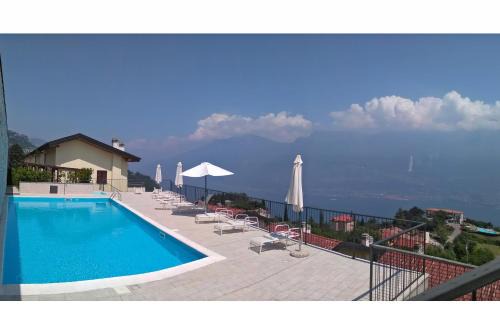 Pieve Apartamento | La Quiete 31 Lake View Apartment by Gardadomusmea