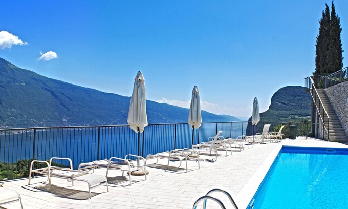 Pieve Apartamento | La Quiete Anna Apartment