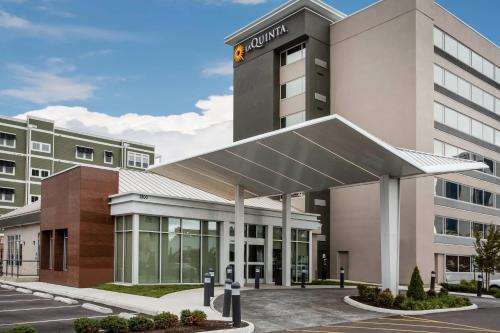 Northeast Virginia Beach Hotel | La Quinta by Wyndham Virginia Beach