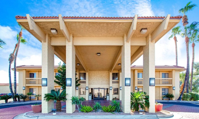 Tucson Hotel | La Quinta Inn by Wyndham Tucson East