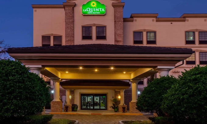Port Orange Hotel | La Quinta Inn & Suites by Wyndham Port Orange / Daytona