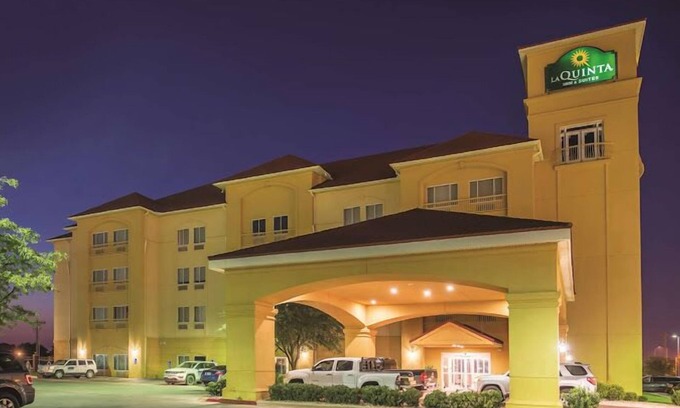Abilene Hotel | La Quinta Inn & Suites by Wyndham Abilene Mall