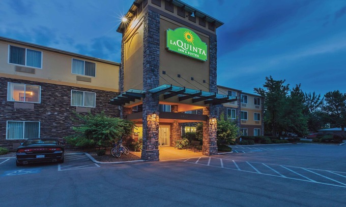 Boise Hotel | La Quinta Inn & Suites by Wyndham Boise Airport