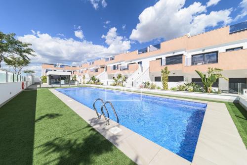 Pilar de la Horadada Apartamento | La Rambla Sky Penthouse - Rooftop BBQ pool near beach - by Oyoostays