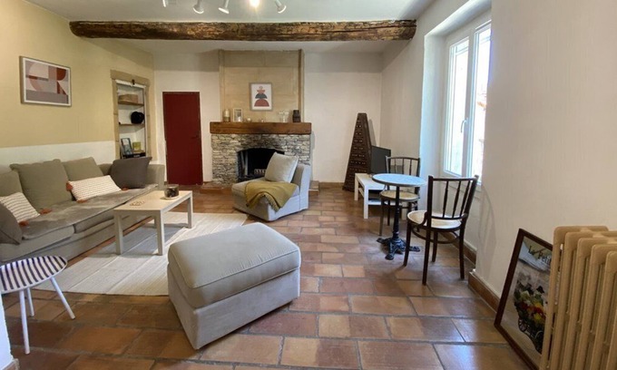 Fontaine-de-Vaucluse Casa | La Remembranco - 2 bedroom house with terrace