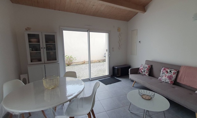 Angoulins Casa | La Rochelle Sud, house with garden near town center and beach.