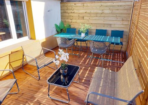 Roanne Apartamento | LA ROCHETTE studio et appartement avec JACUZZI Rooftop Balcon cour intérieure