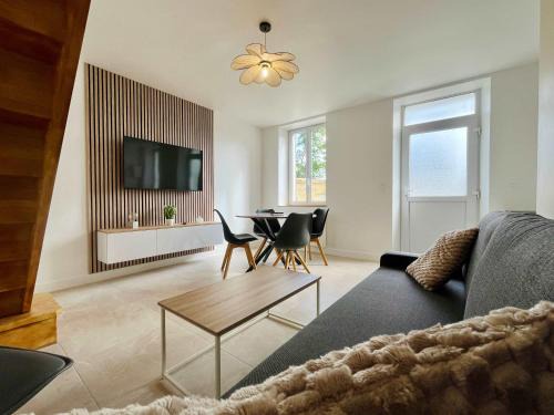 Houesville Casa | La Rose des Marais - Renovated & Fully Equipped House