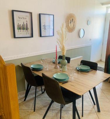 Jugon-les-Lacs-Commune-Nouvelle Apartamento | La roseraie de L arguenon, appartement charmant centre ville