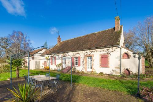 Chevillon Casa | La Ruchaude Enchantée - Grand jardin et sauna