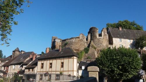 Segur-le-Chateau Cama Y Desayuno | La Ruche Chambres d'hôtes