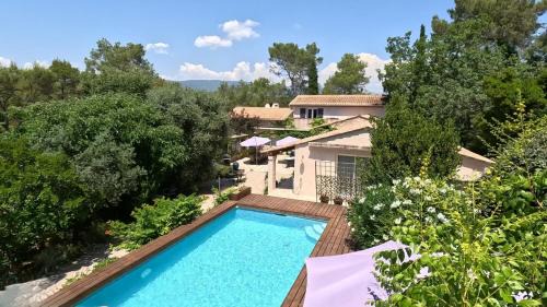 Saint-Paul-en-Foret Cama Y Desayuno | La Salamandre en Provence