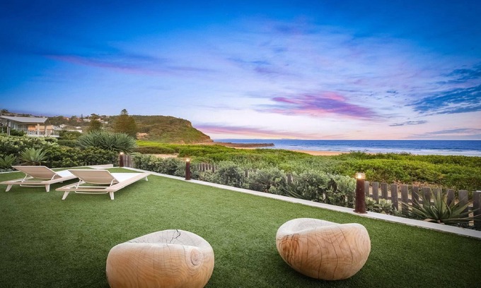 North Avoca Casa | LA SPAGGIA - THE BEACH | Beachfront , Pool | Accom Holidays
