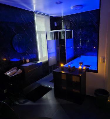 Jemeppe-sur-Meuse Apartamento | La Suite Gold Jacuzzi
