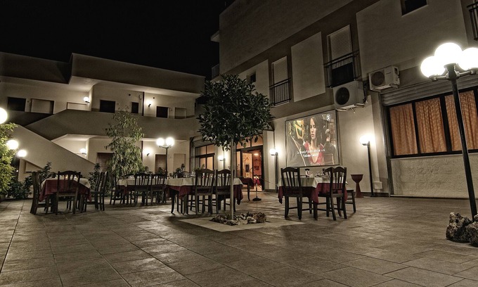 Monteiasi Hotel | La Tana del Lupo