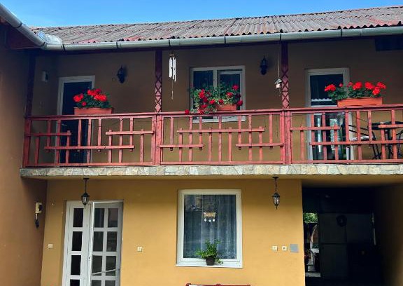 Maru Casa | La Teo