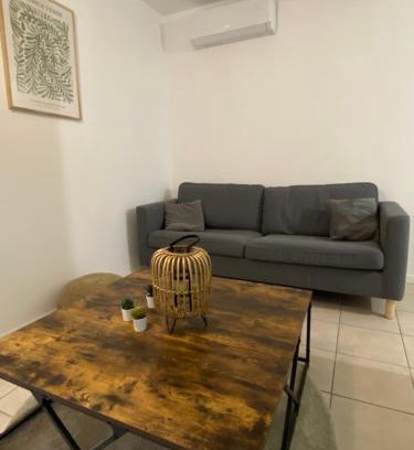 Faubourg Saint-Jacques Apartamento | La Terrasse - Centre-ville proche gare