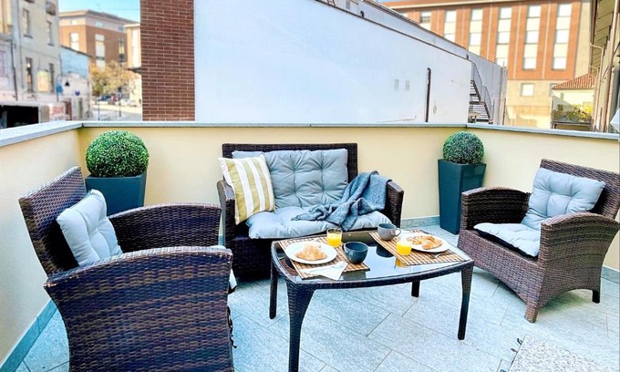 Borgo Dora Apartamento | La Terrazza - by HAPPYHOSTORINO