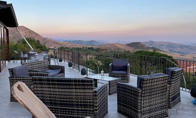 Raffo Cama Y Desayuno | La Terrazza sulle Madonie