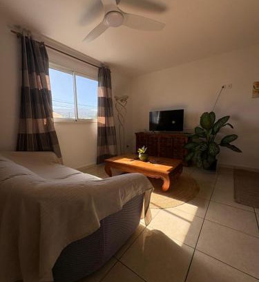 Saint-Pierre De La Reunion Apartamento | La Tierra Santa