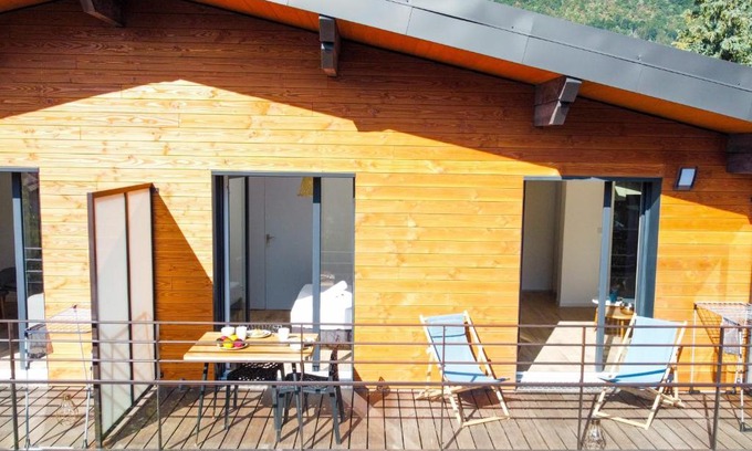 Cessenaz Apartamento | La Tournette superb quiet apartment 300 meters from the lake