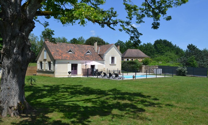 Mauzens-et-Miremont Casa | La Tuillère, Charming house with private pool.