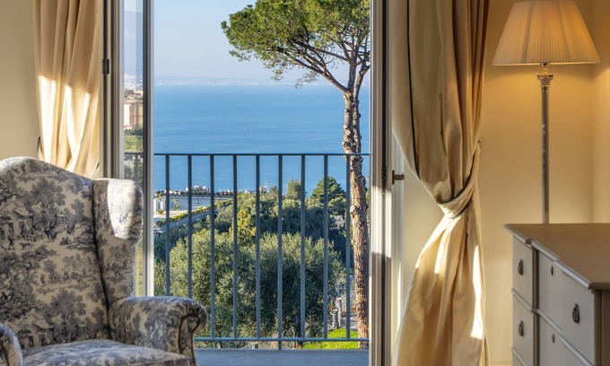 Vico Equense Casa | La Tuja Relais du Parc