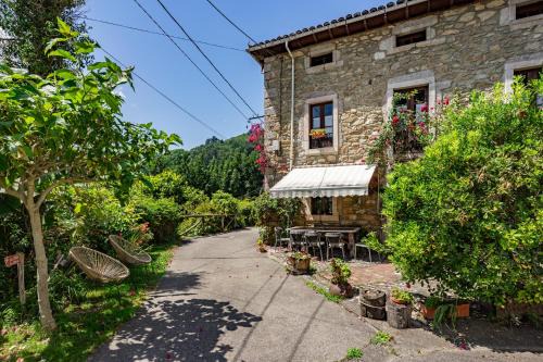 Peñamellera Alta Casa | La Valleja